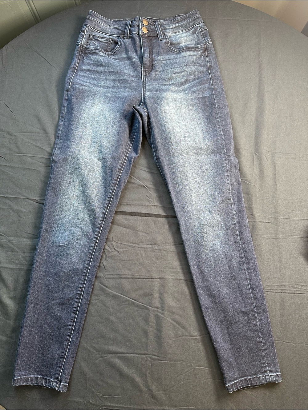 Women’s High-Rise Skinny Jeans in Medium Blue Wash